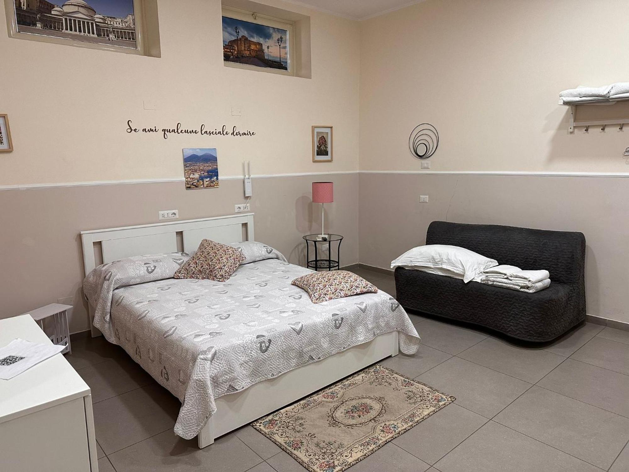Bed And Breakfast Aereoparking Napels Buitenkant foto